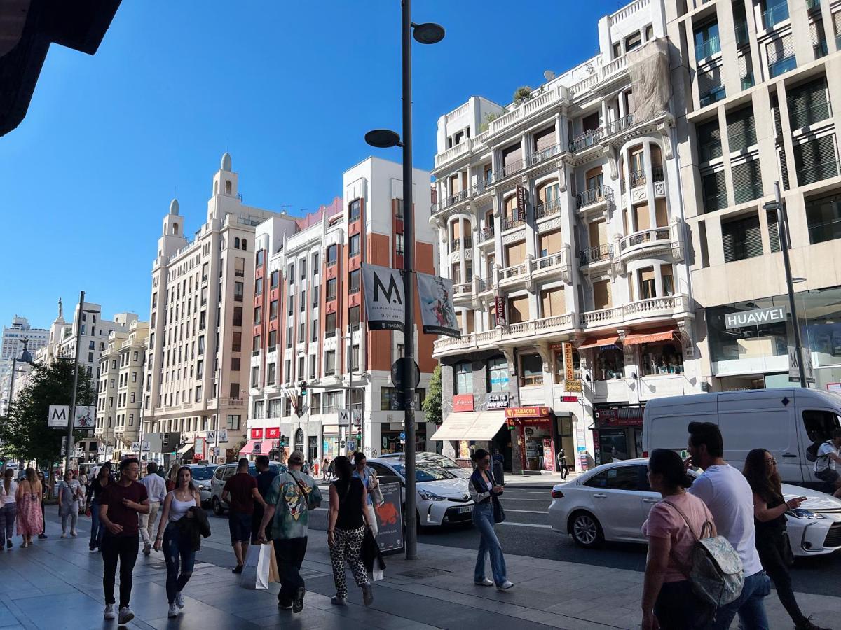 Hostel Rio Madrid Exteriör bild